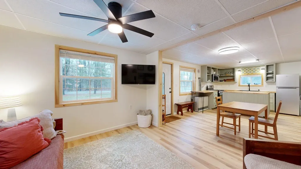 58 Welch Avenue Monmouth ME 04259