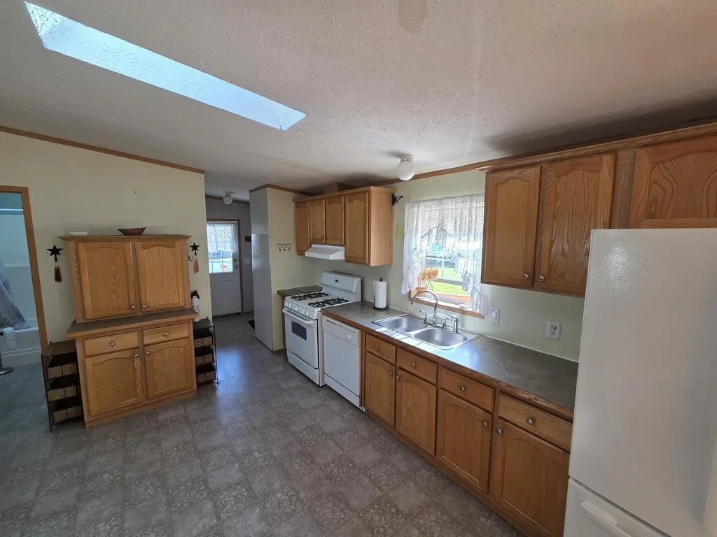 111 Pine Tree Lane Farmington ME 04938