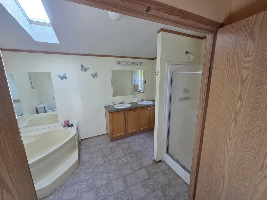 111 Pine Tree Lane Farmington ME 04938