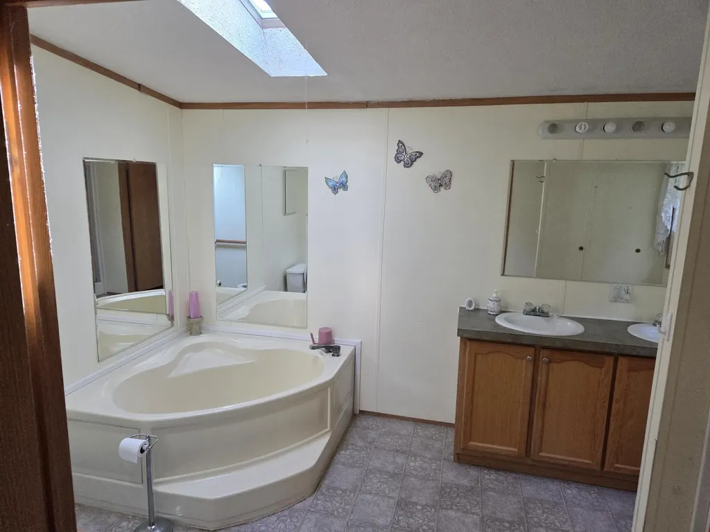 111 Pine Tree Lane Farmington ME 04938