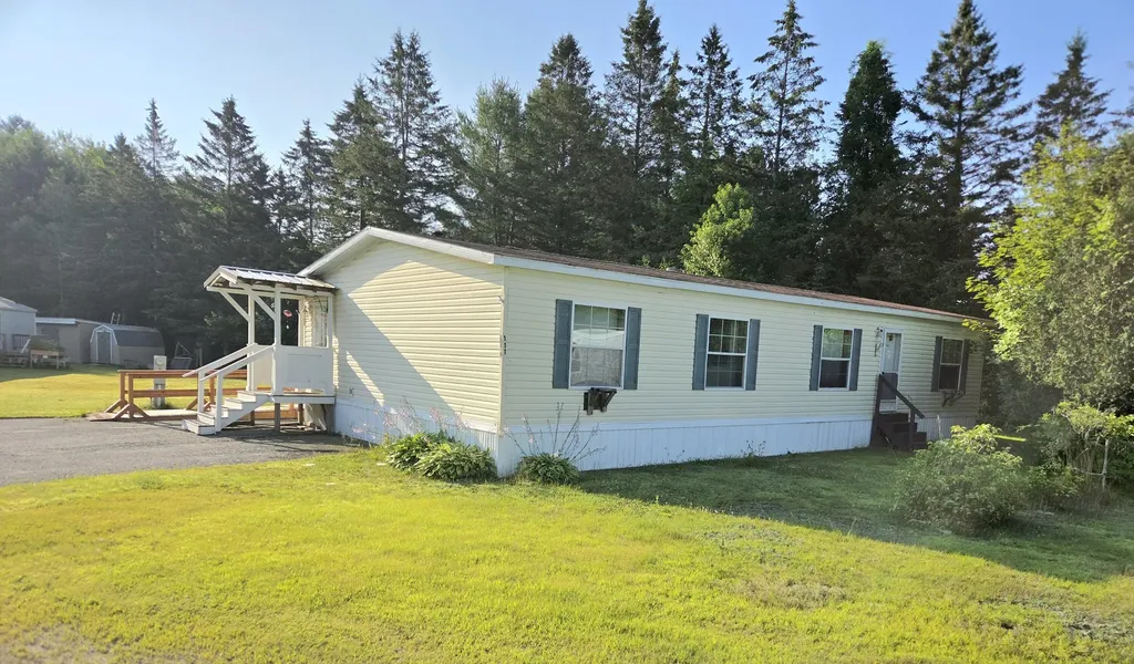 111 Pine Tree Lane Farmington ME 04938
