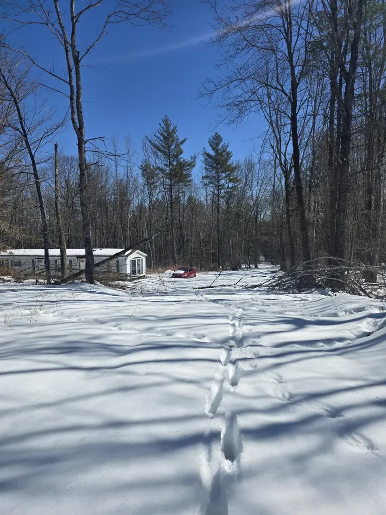 30 Nash Lane Fairfield ME 04937