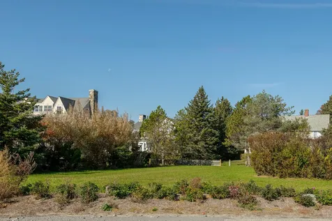 221 Beach Avenue Kennebunk ME 04043