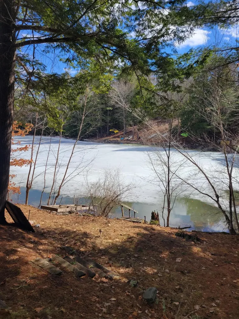 107 Mcquarrie Road Vassalboro ME 04989