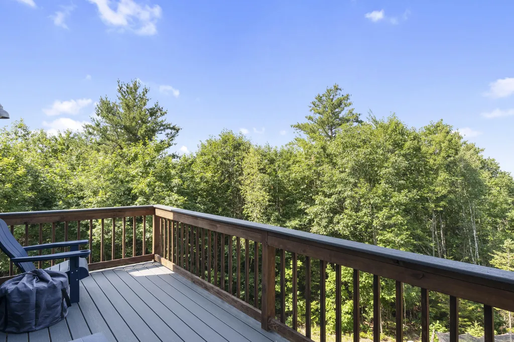 30 Lake View Drive New Sharon ME 04955