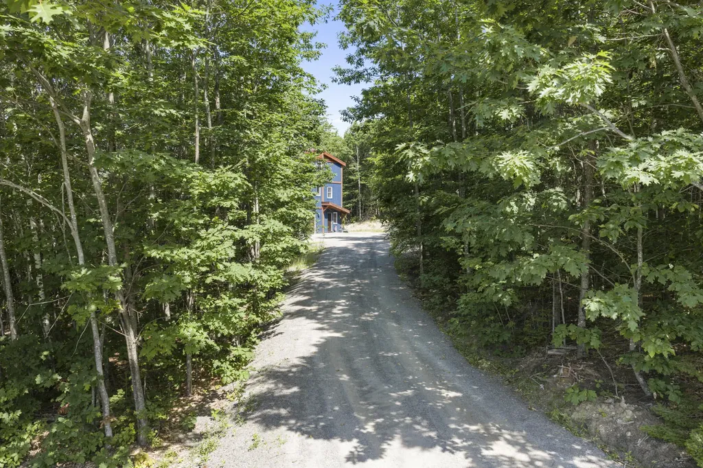 30 Lake View Drive New Sharon ME 04955