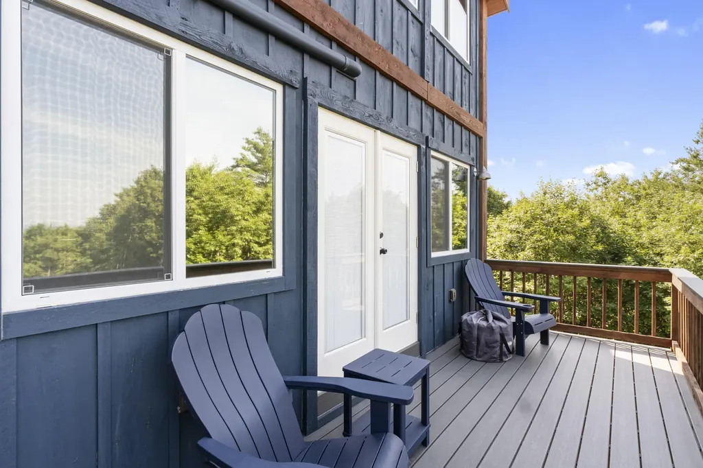 30 Lake View Drive New Sharon ME 04955