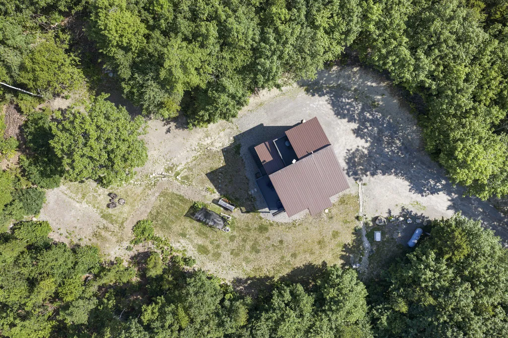 30 Lake View Drive New Sharon ME 04955