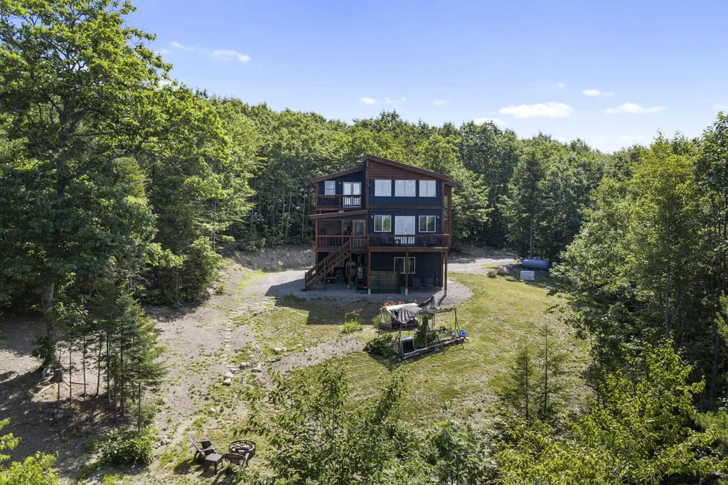 30 Lake View Drive New Sharon ME 04955