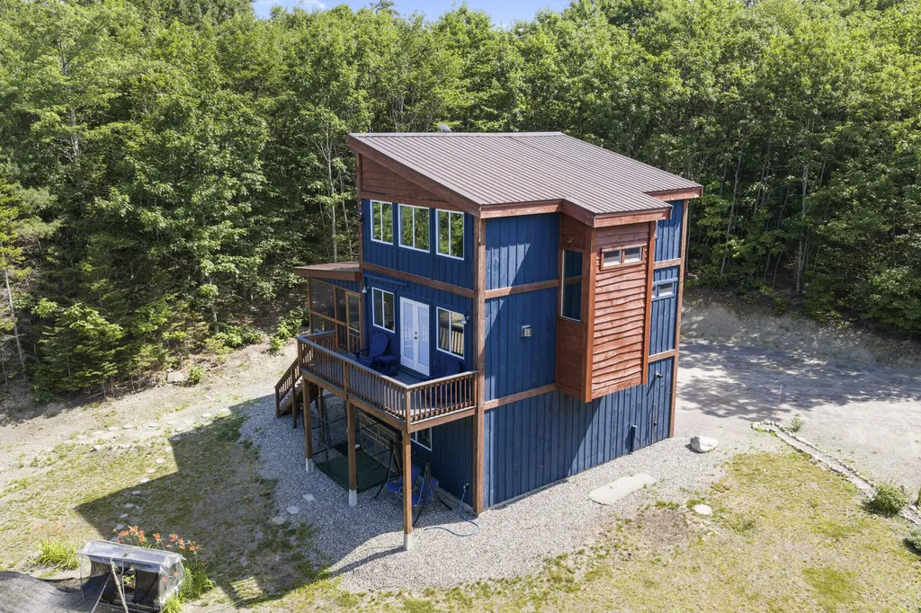 30 Lake View Drive New Sharon ME 04955