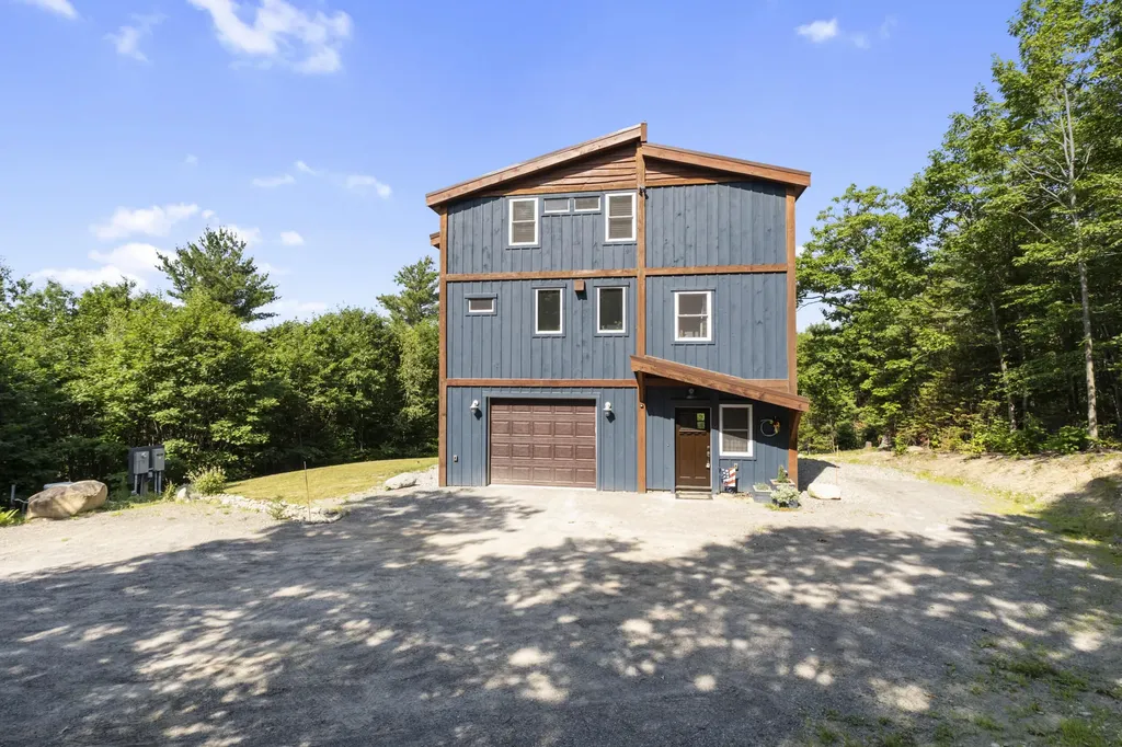 30 Lake View Drive New Sharon ME 04955