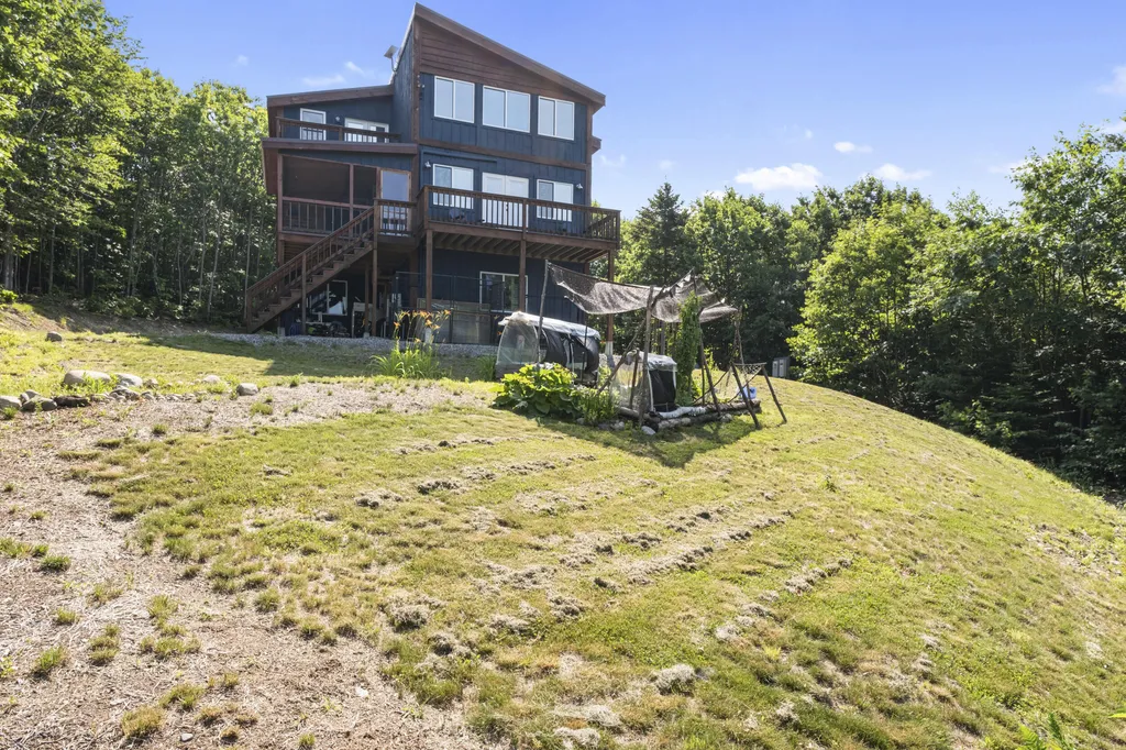 30 Lake View Drive New Sharon ME 04955