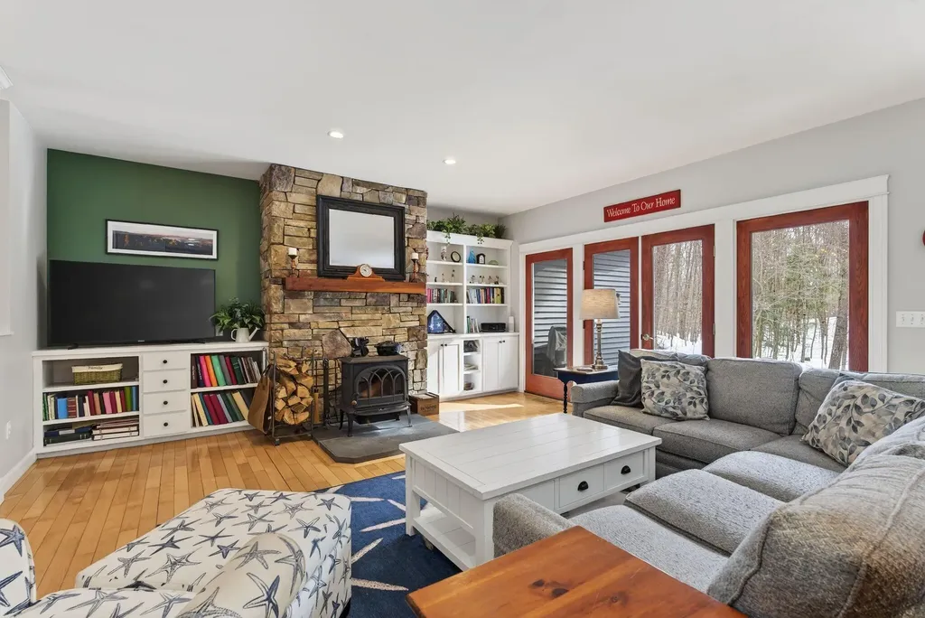 17 Bowdens Way Windham ME 04062