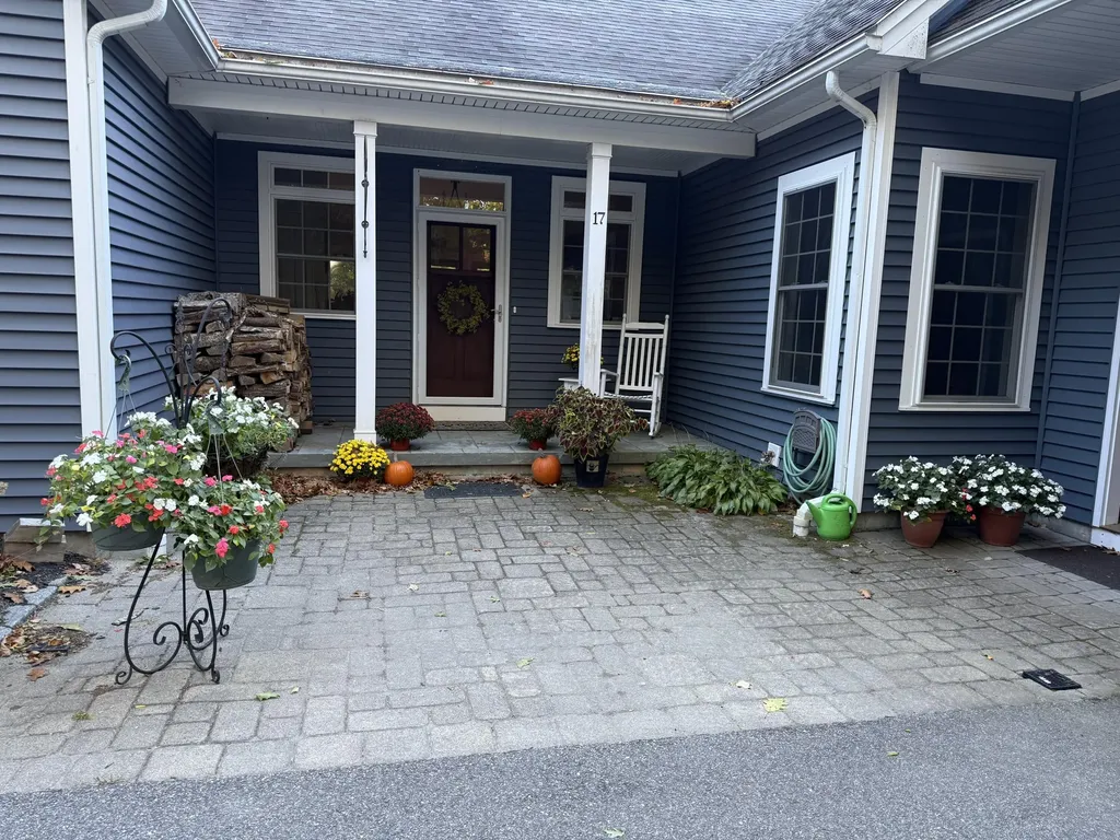 17 Bowdens Way Windham ME 04062