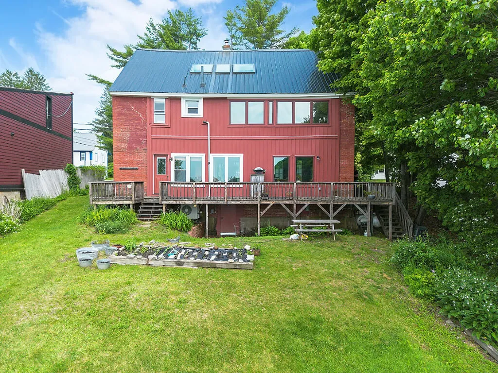 14 Main Street Mount Vernon ME 04352