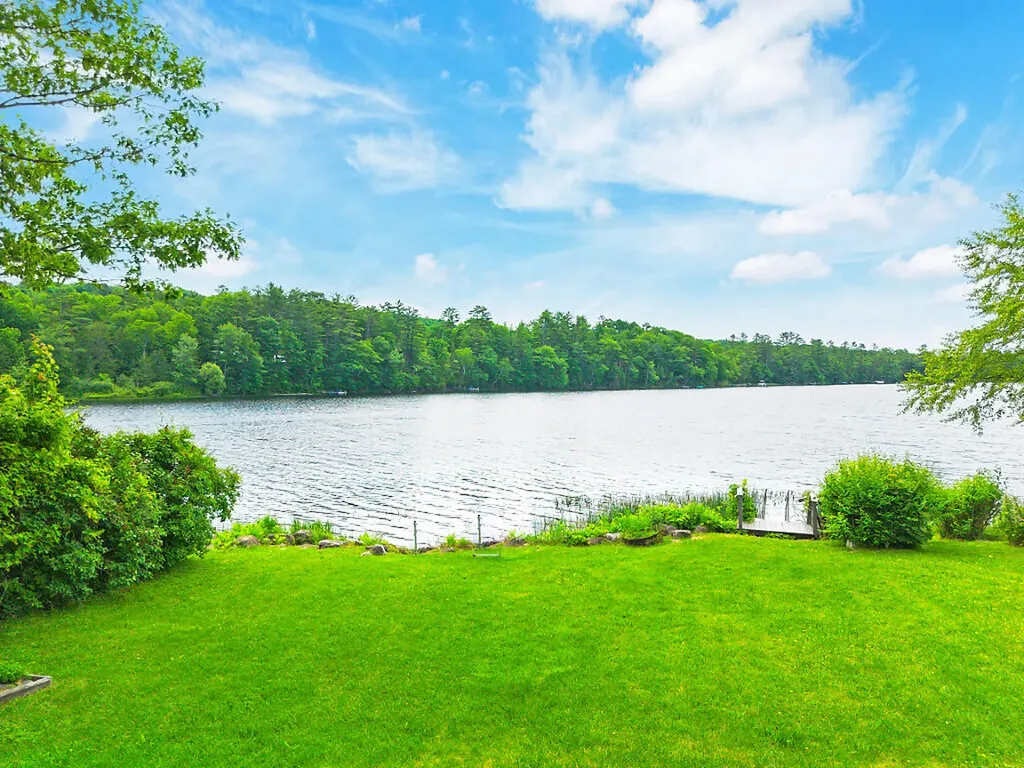 14 Main Street Mount Vernon ME 04352
