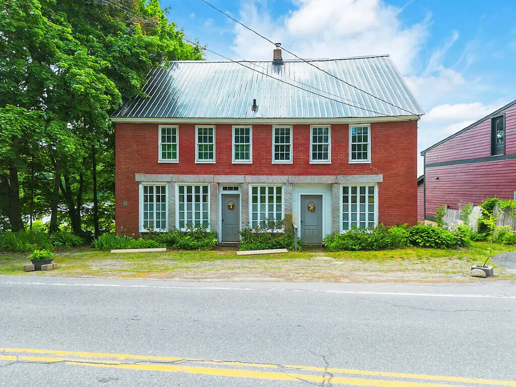 14 Main Street Mount Vernon ME 04352