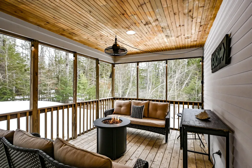 20 Fenderson Road Saco ME 04072