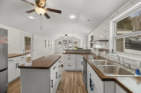 7 Spring Street Hallowell ME 04347