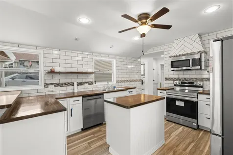 7 Spring Street Hallowell ME 04347