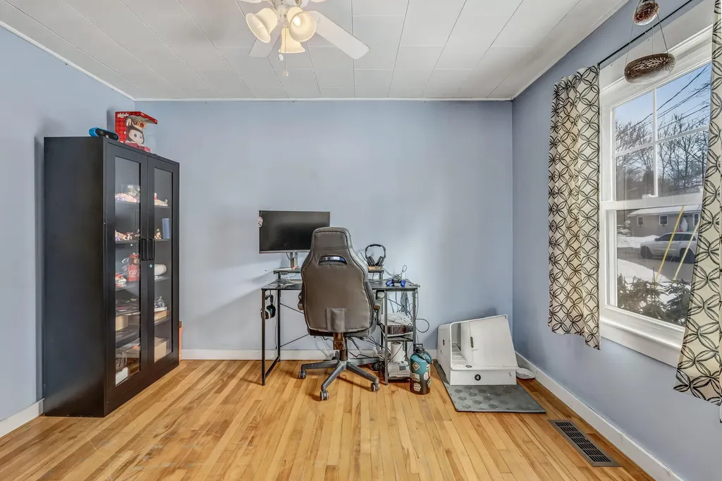 6 Hillcrest Street Gardiner ME 04345