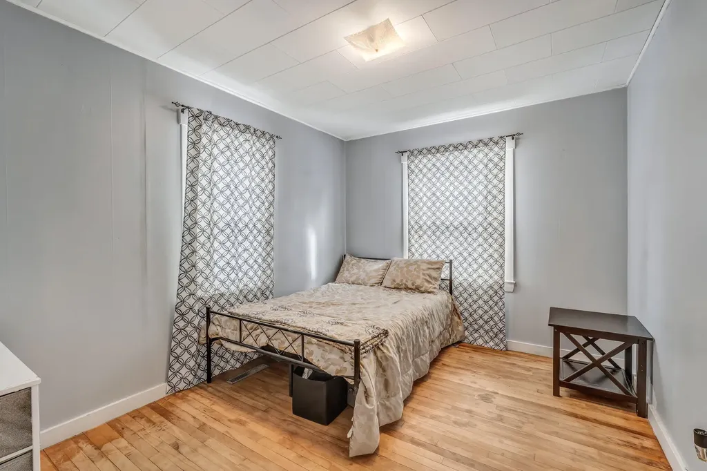 6 Hillcrest Street Gardiner ME 04345
