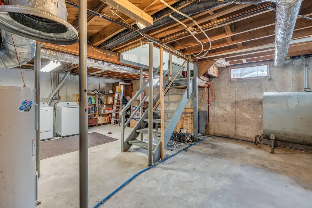 6 Hillcrest Street Gardiner ME 04345