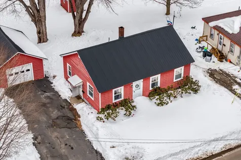 6 Hillcrest Street Gardiner ME 04345