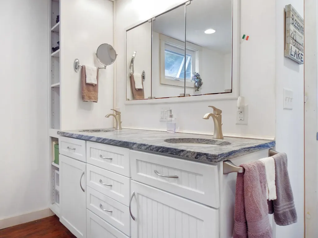 26 Tabert Lane Belgrade ME 04917