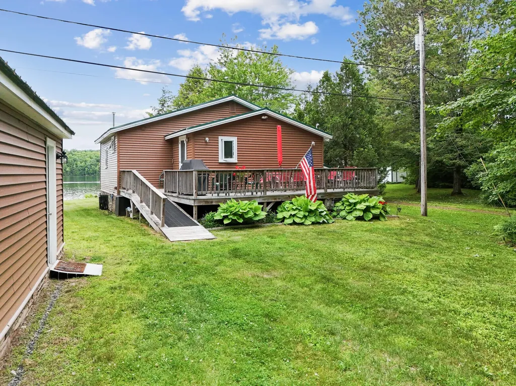 26 Tabert Lane Belgrade ME 04917