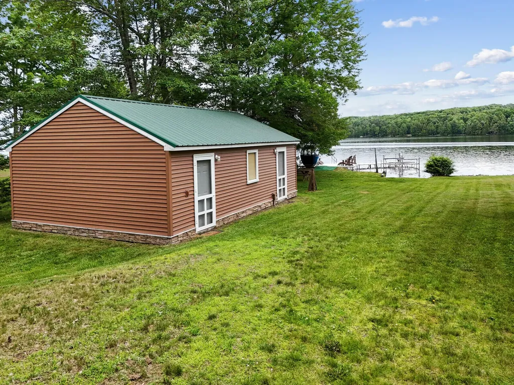 26 Tabert Lane Belgrade ME 04917