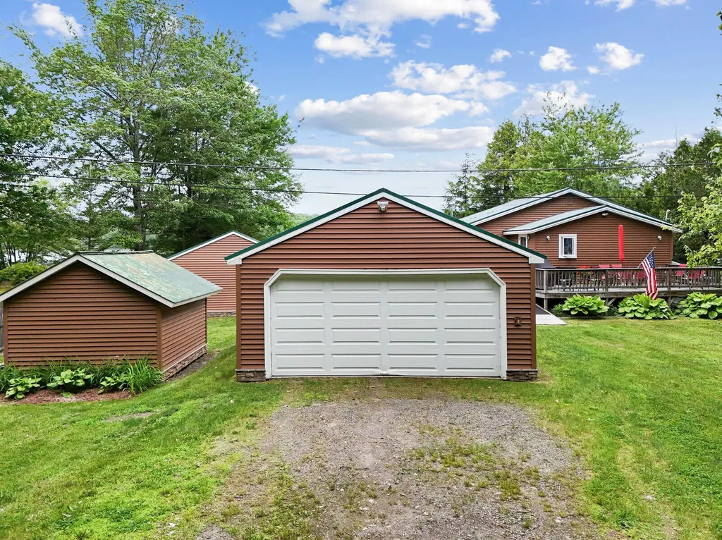 26 Tabert Lane Belgrade ME 04917