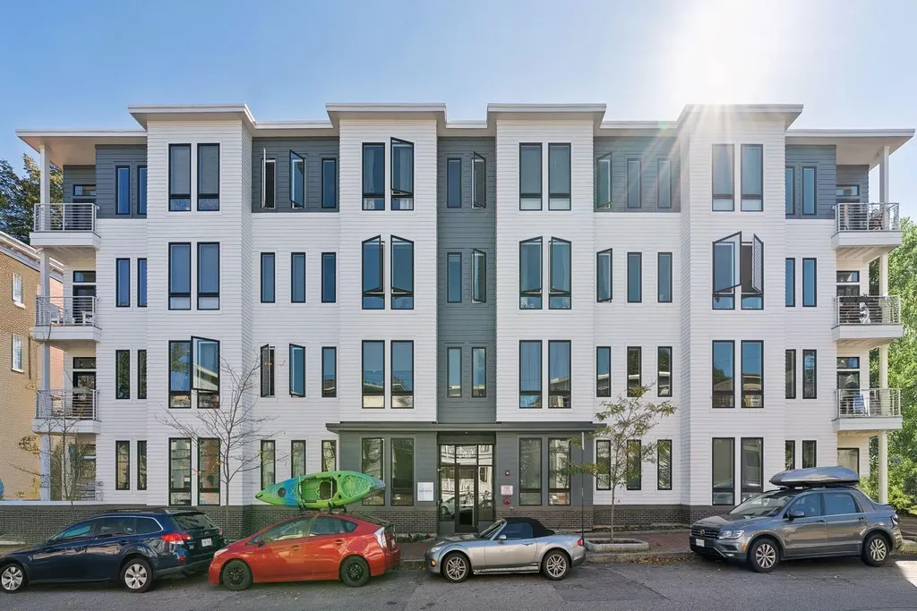 104 Grant Street Portland ME 04101