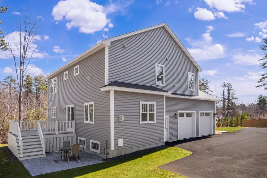 1 Cassidy Way York ME 03902
