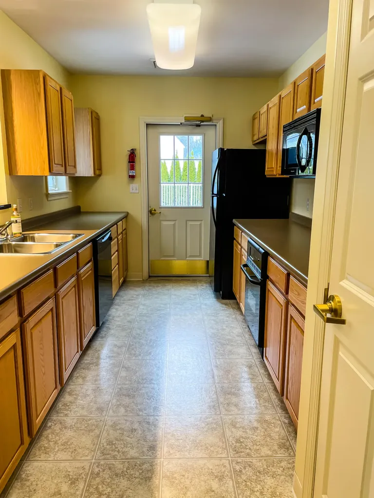170 Sylvan Way Wells ME 04090
