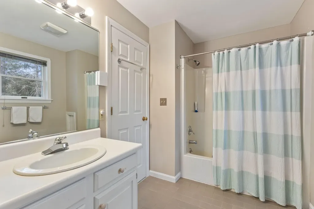 14 Valleybrook Road Ogunquit ME 03907