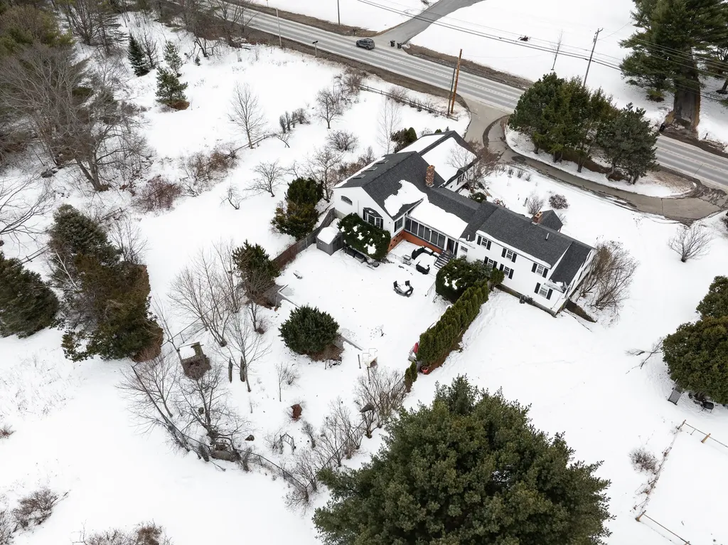 2897 Route 2 Hermon ME 04401