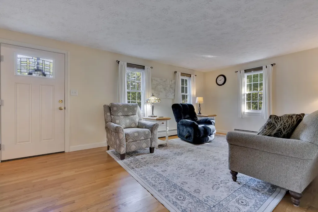 51 Lords Lane Lyman ME 04002
