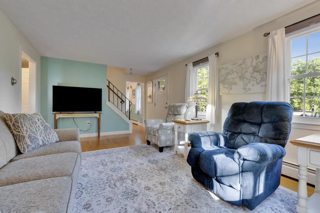 51 Lords Lane Lyman ME 04002