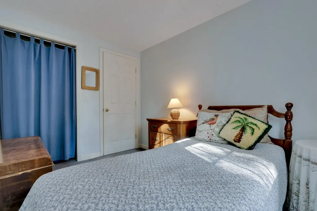 51 Lords Lane Lyman ME 04002