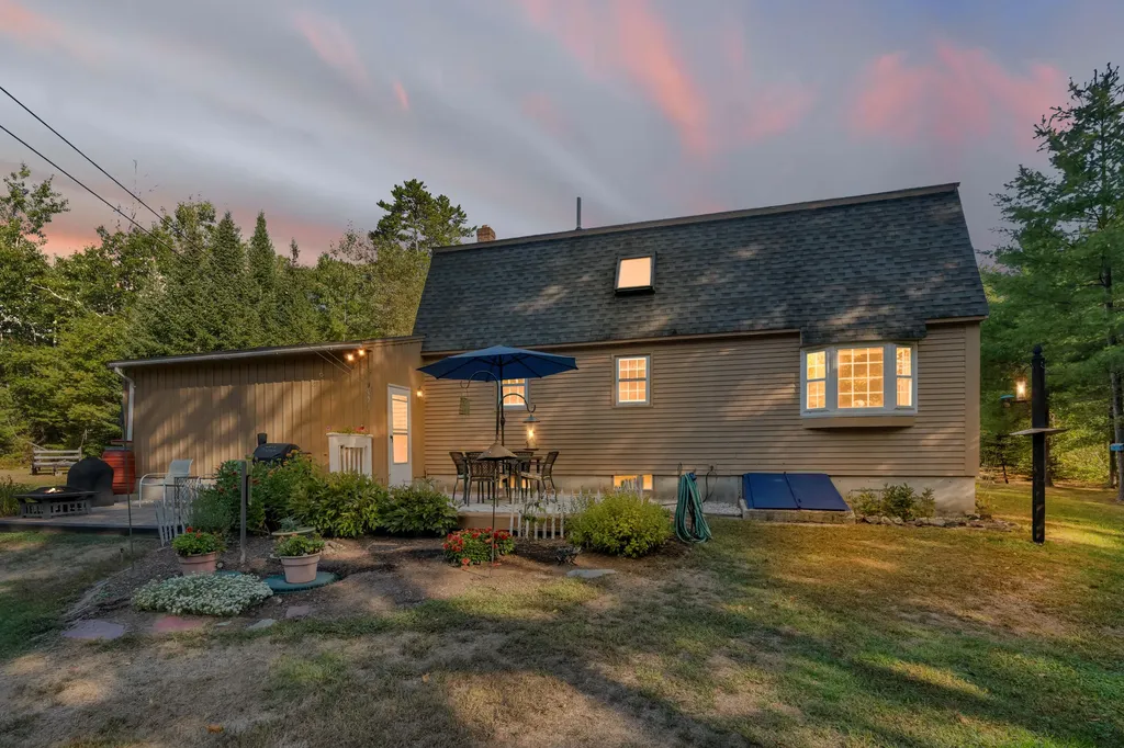 51 Lords Lane Lyman ME 04002