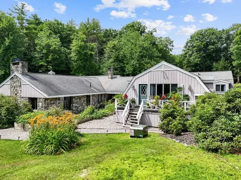 16 Davis Point Road Wayne ME 04284