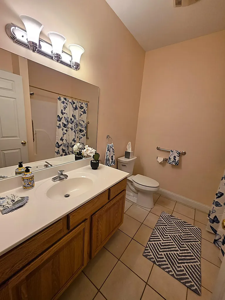 106 Farragut Way Kennebunk ME 04043