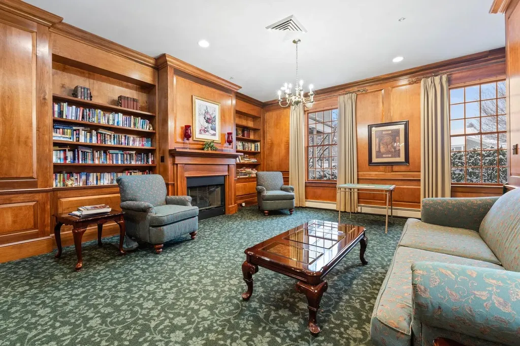 106 Farragut Way Kennebunk ME 04043