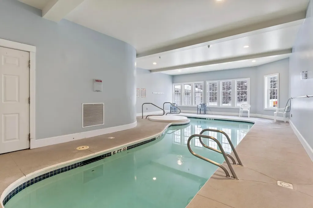 106 Farragut Way Kennebunk ME 04043