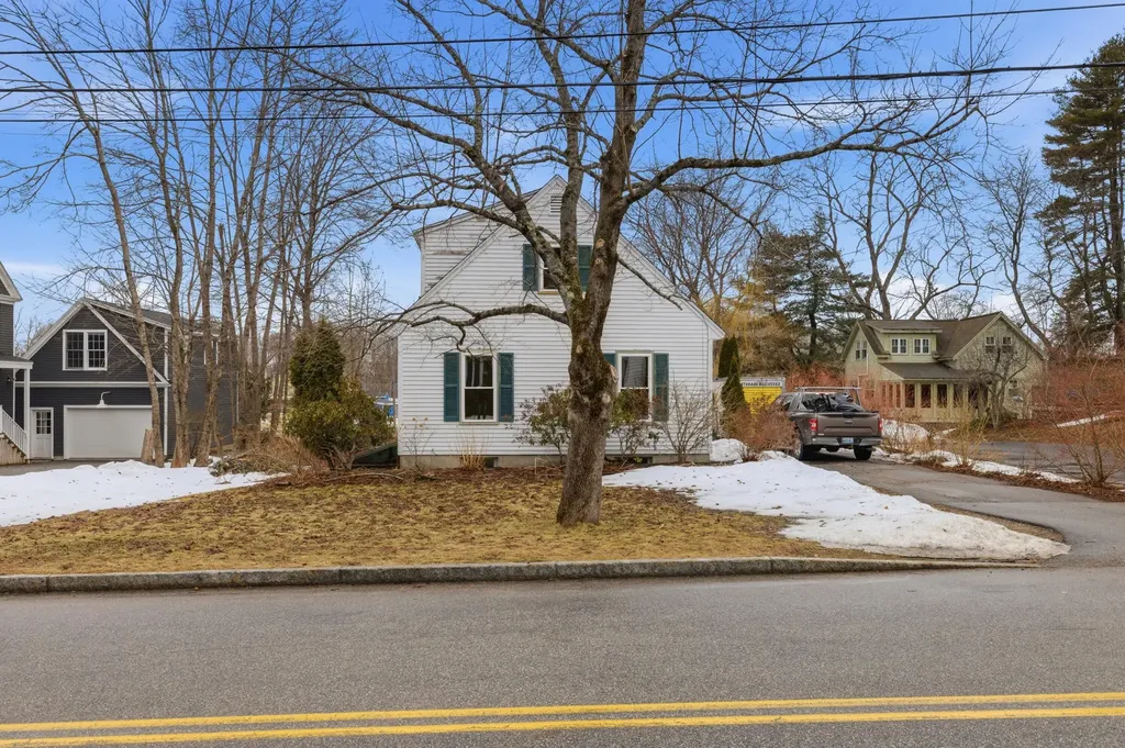 15 Dane Street Kennebunk ME 04043