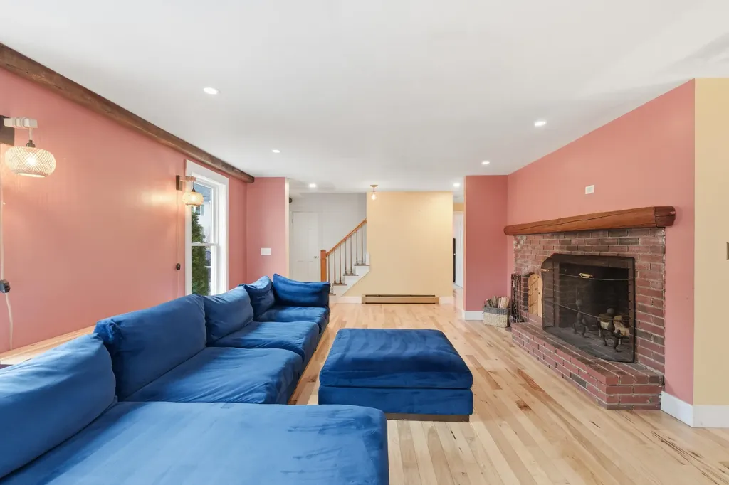 15 Dane Street Kennebunk ME 04043