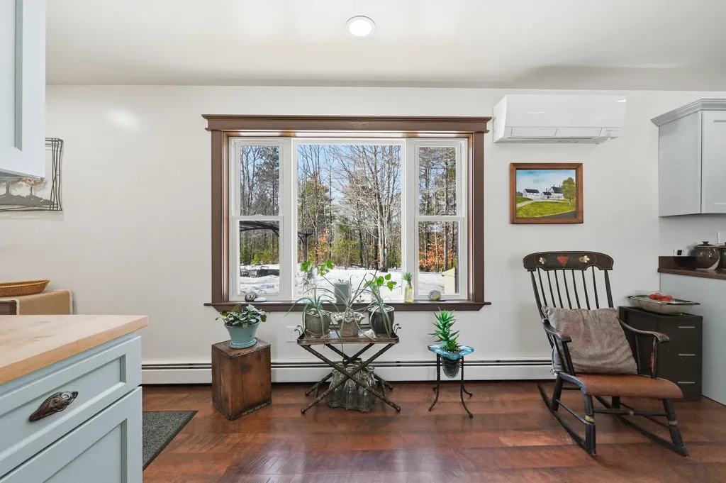 35 Pierce Road Oxford ME 04270