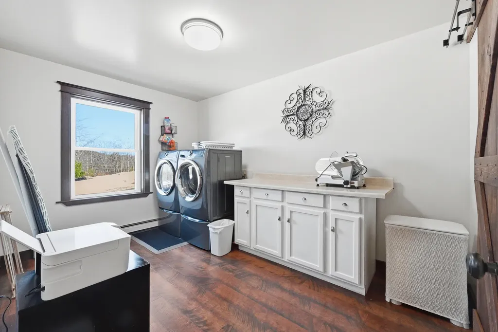 35 Pierce Road Oxford ME 04270