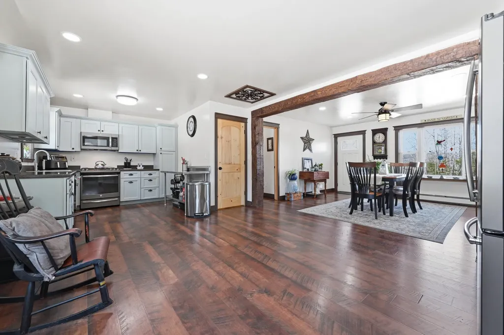 35 Pierce Road Oxford ME 04270